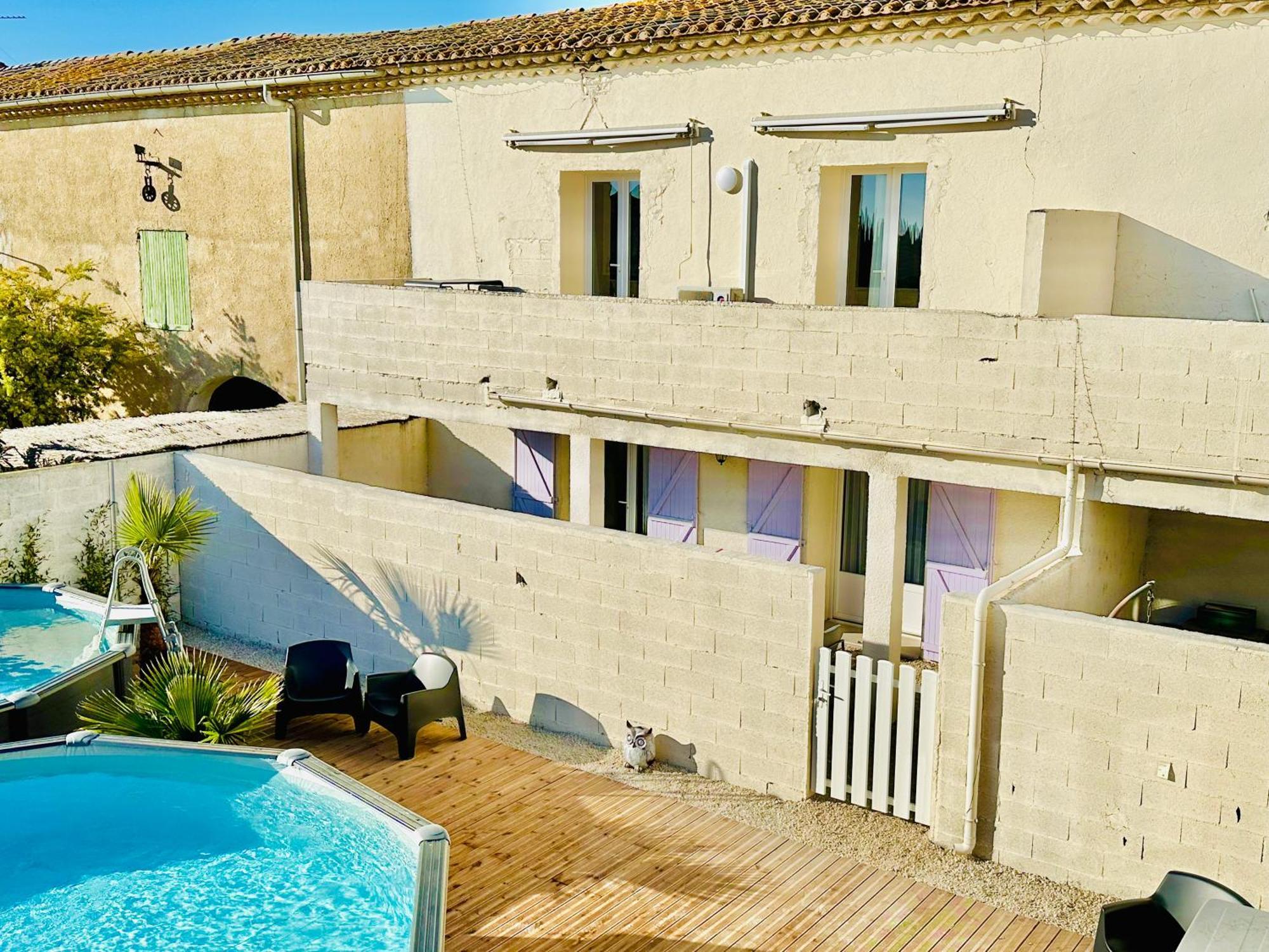 Les Appartements Du Mas - Emeraude Айга-Мортас Екстериор снимка